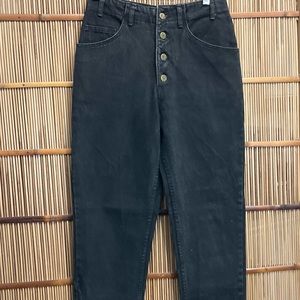 Vintage, black guess jeans.